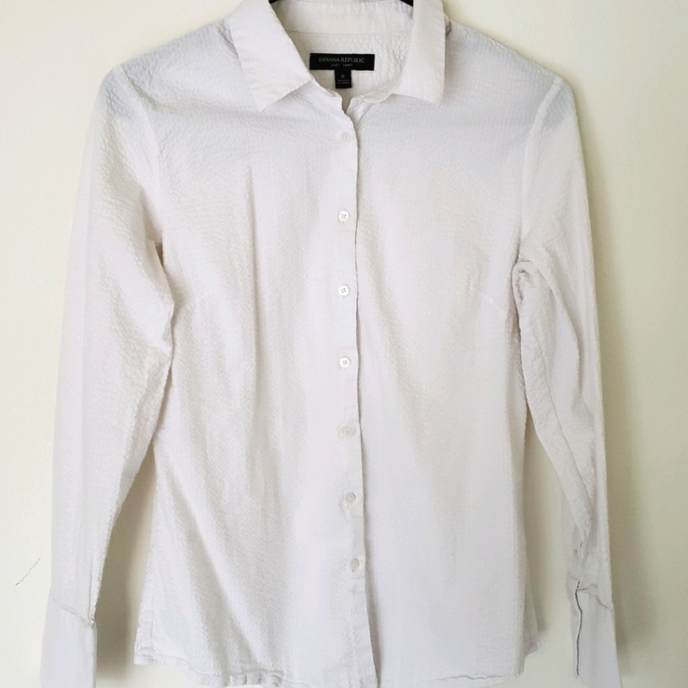 Banana Republic Riley shirt EUC